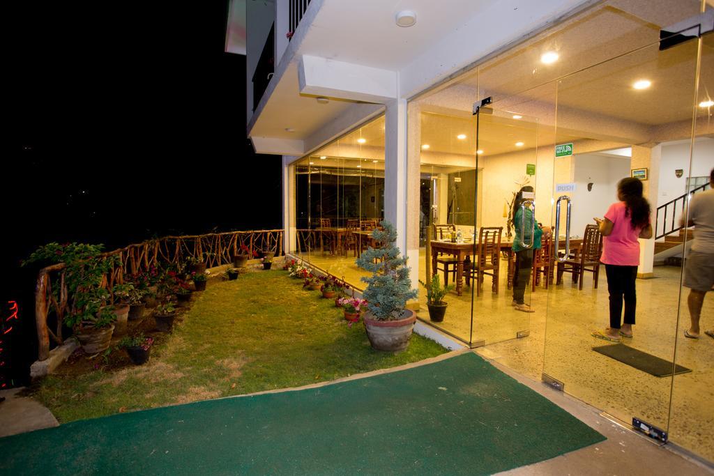 The Tenth Hotel Ella Extérieur photo