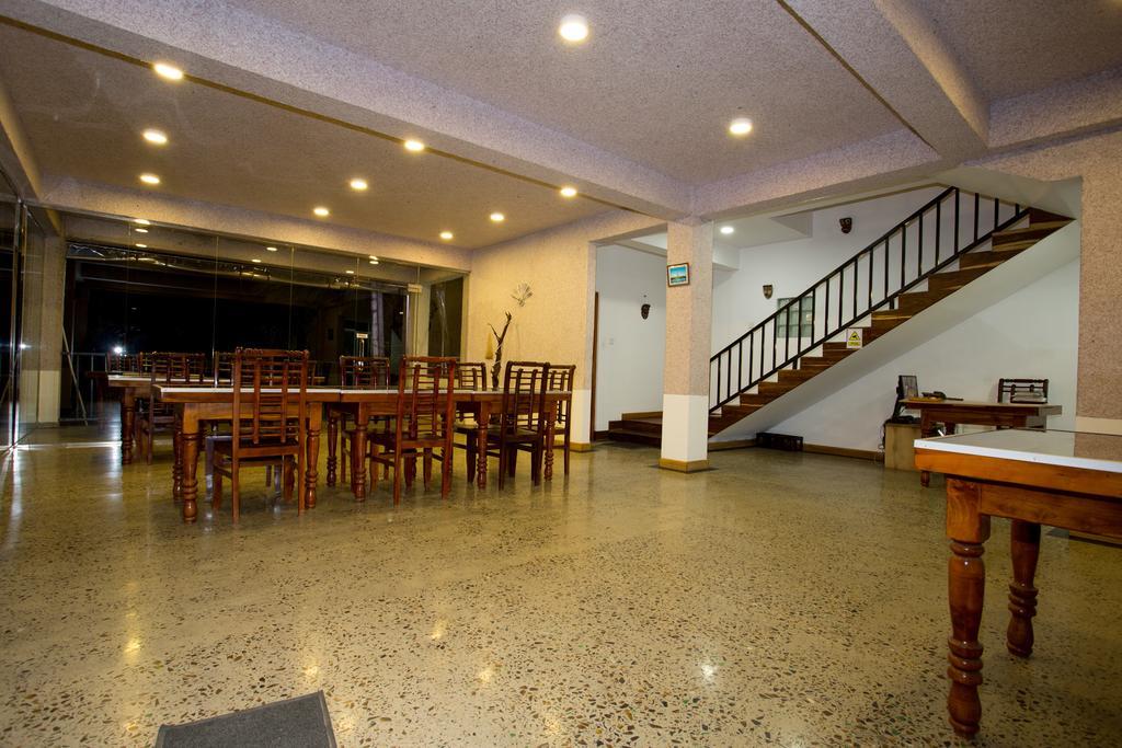The Tenth Hotel Ella Extérieur photo
